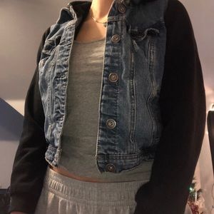 Sweatshirt-jean jacket
